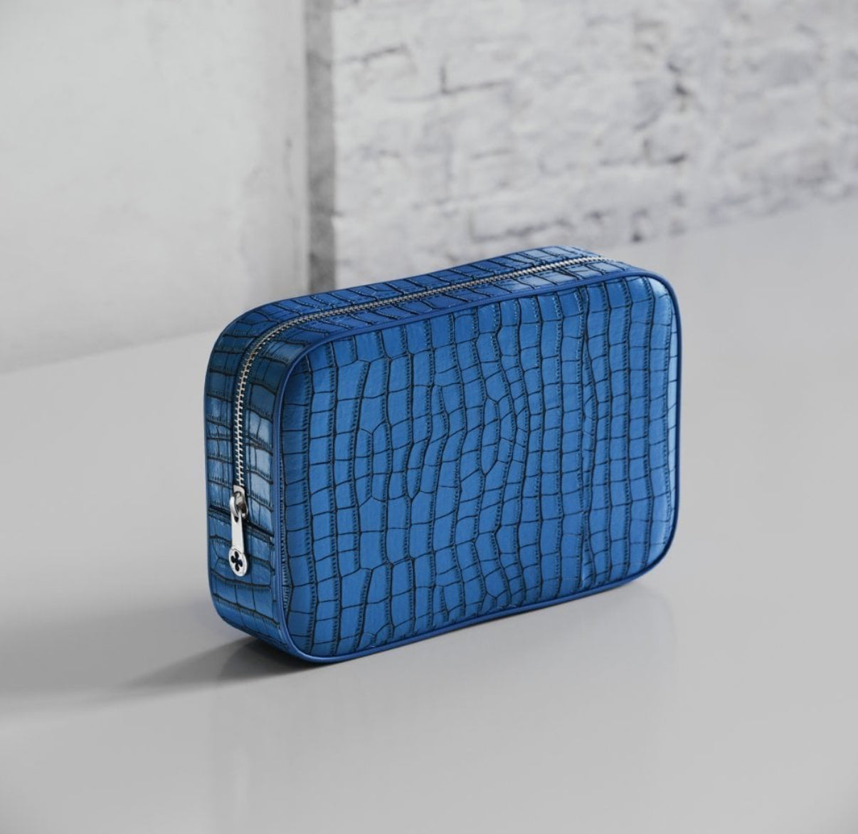 ETIER CONTI WASH BAG POUCH CROCODILE LEATHER - AZZURO