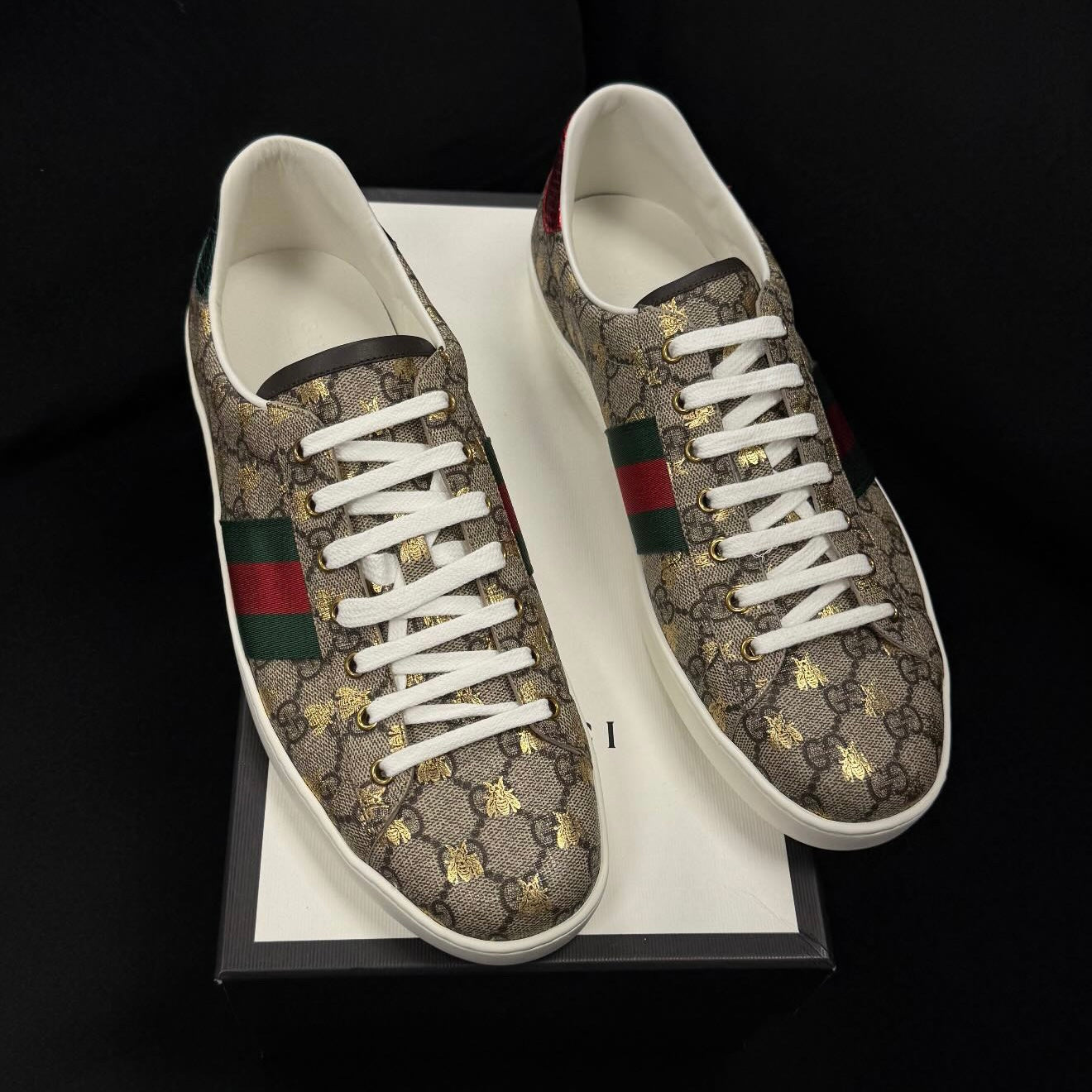 (PRE-OWNED) GUCCI ACE GG SUPREME ‘BEES’ TRAINERS