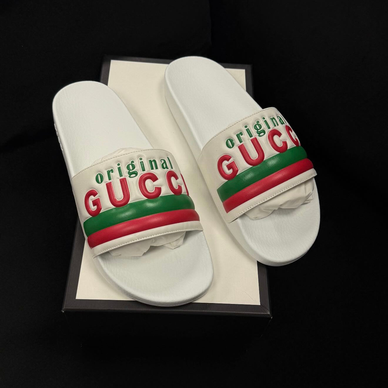 (PRE-OWNED) GUCCI ORIGINAL GUCCI SLIDES - WHITE